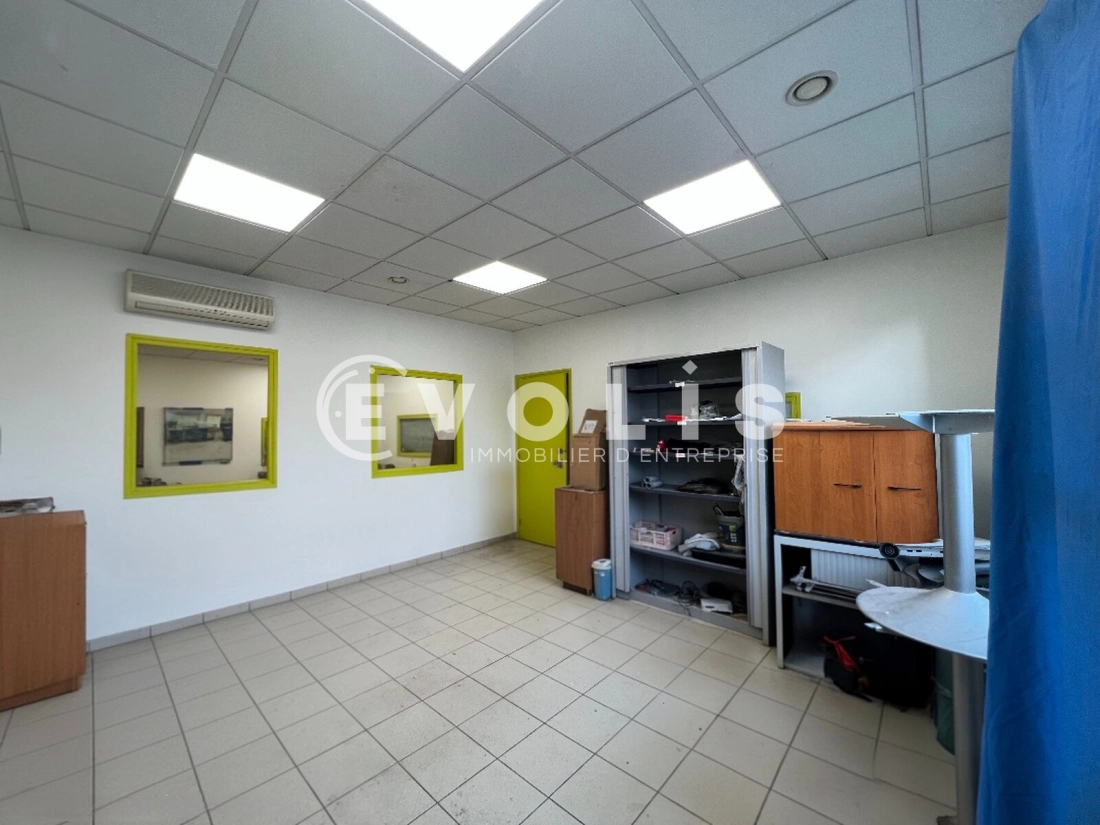 Photo 1 – location bureaux	MARCOUSSIS (91460)