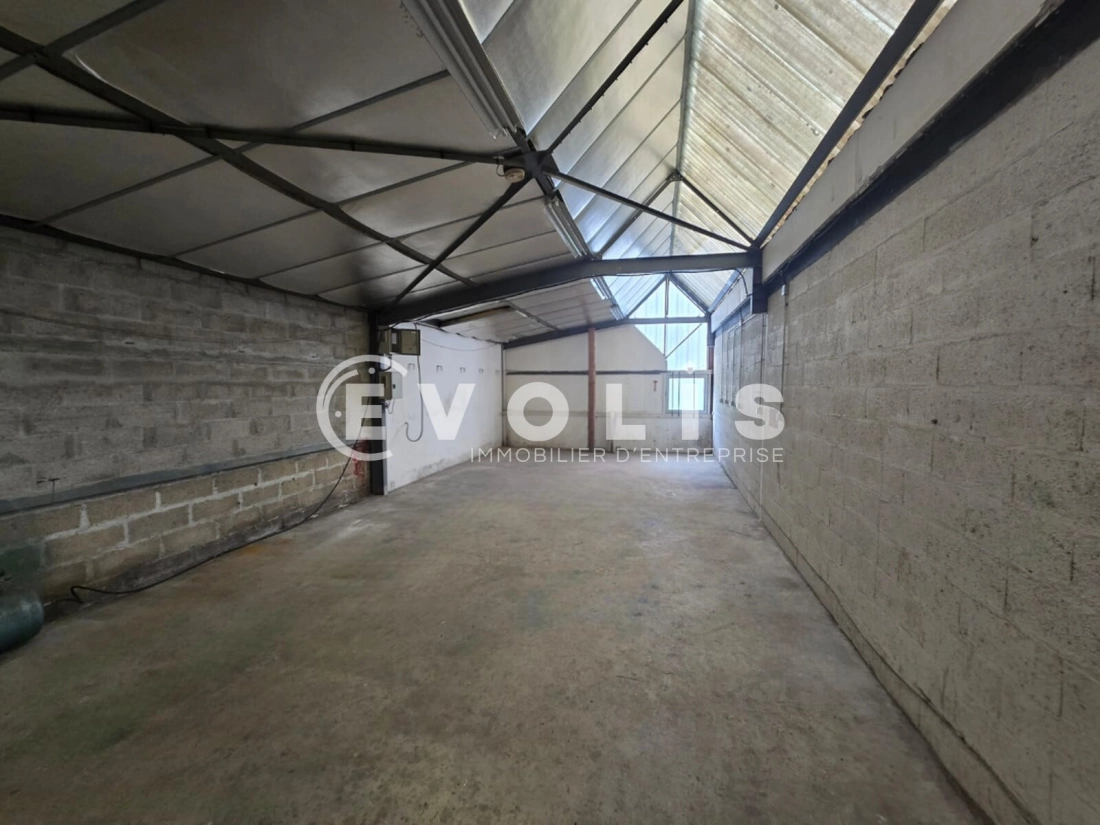 Photo 2 – location Entrepôts / activités	DOURDAN (91410)