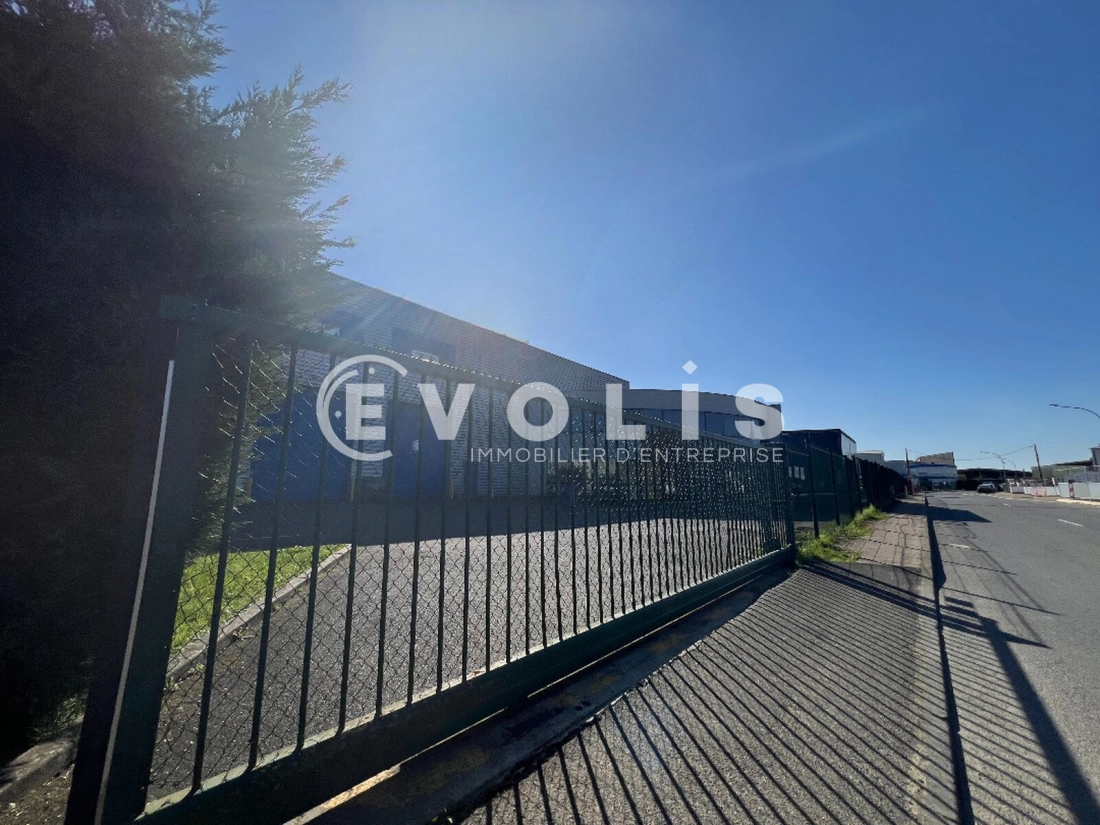 Photo 15 – location Entrepôts / activités	CROSNE (91560)