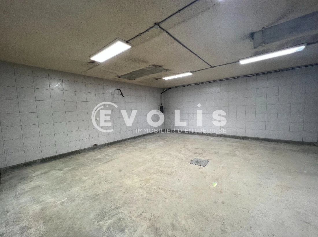Photo 6 – location Entrepôts / activités	VILLEJUST (91140)