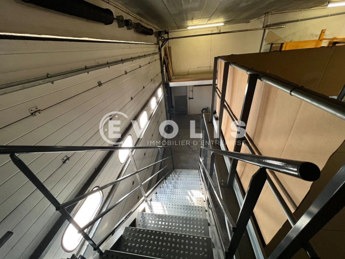 Photo 3 – location Entrepôts / activités	VILLEJUST (91140)