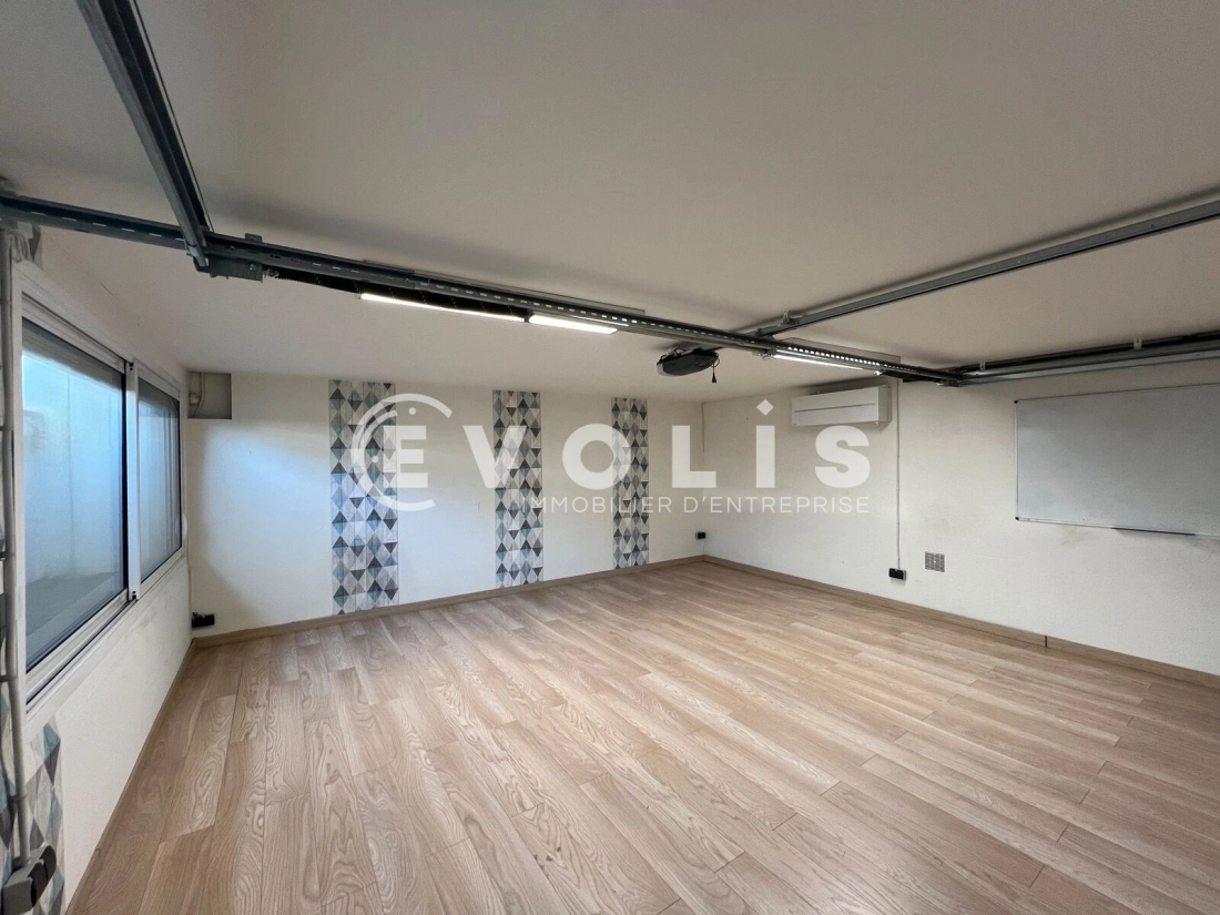 Photo 8 – location Entrepôts / activités	VILLEJUST (91140)