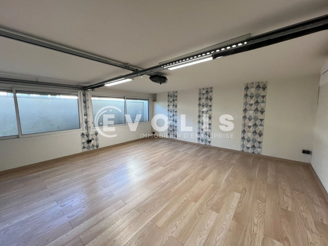 Photo 10 – location Entrepôts / activités	VILLEJUST (91140)