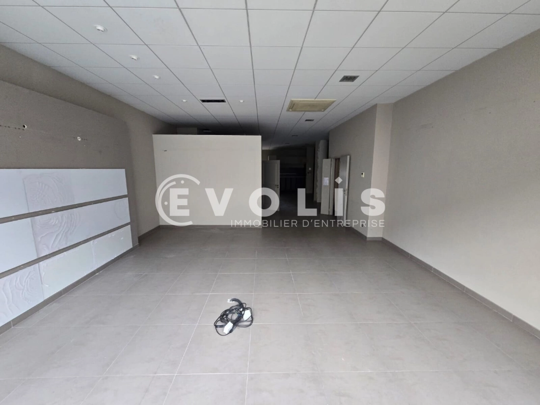 Photo 2 – location Locaux commerciaux	ARPAJON (91290)