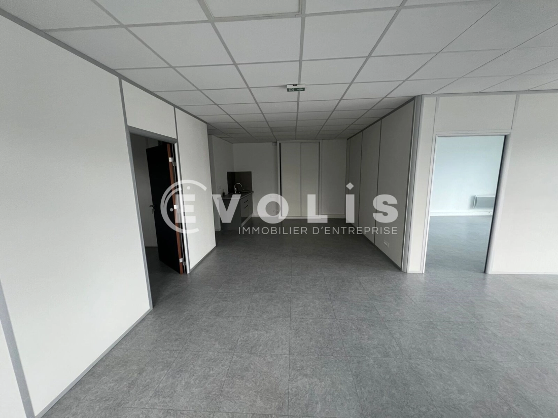 Photo 8 – location bureaux	SERVON (77170)