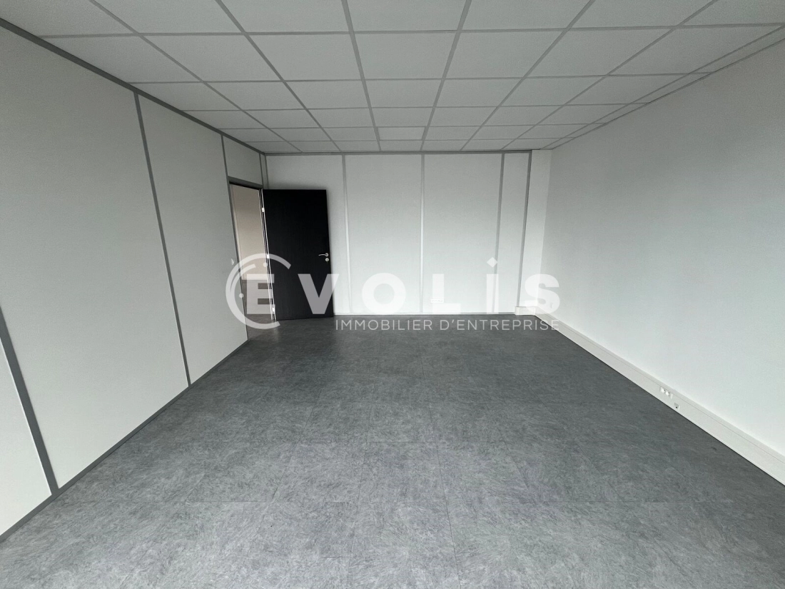 Photo 9 – location bureaux	SERVON (77170)