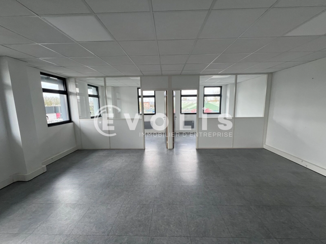 Photo 1 – location bureaux	SERVON (77170)