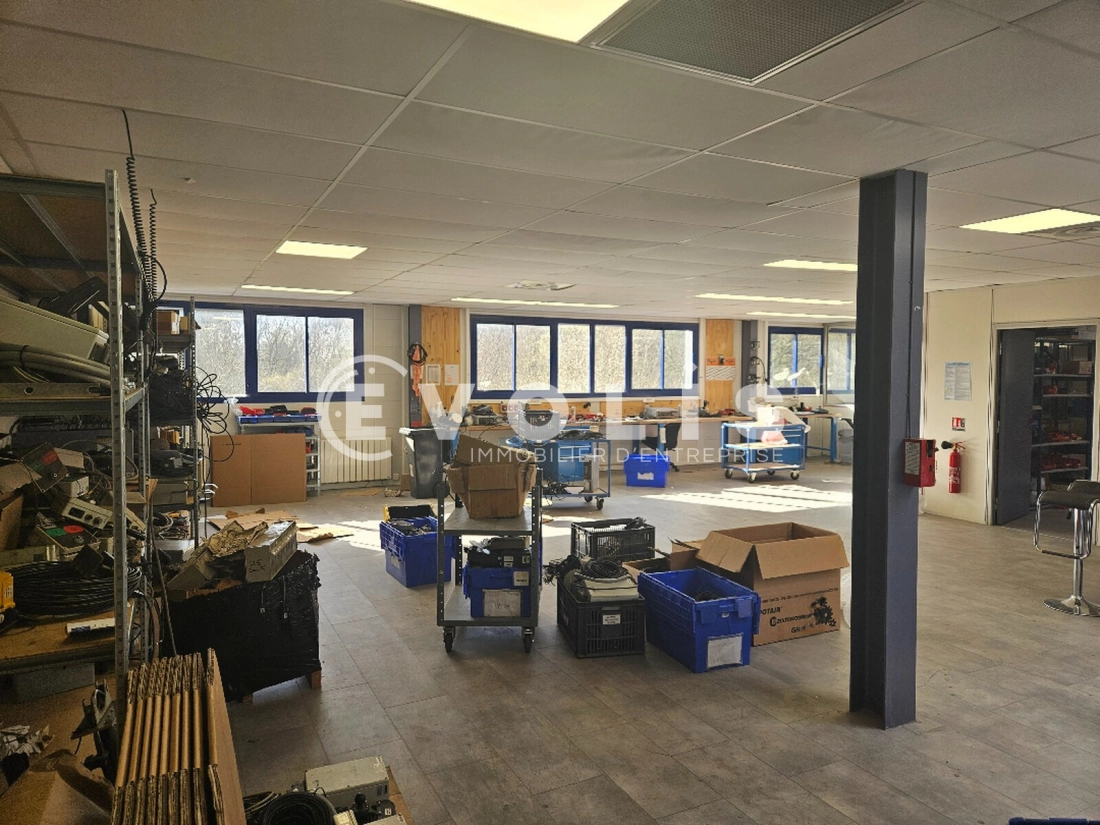 Photo 12 – location bureaux	MARCOUSSIS (91460)