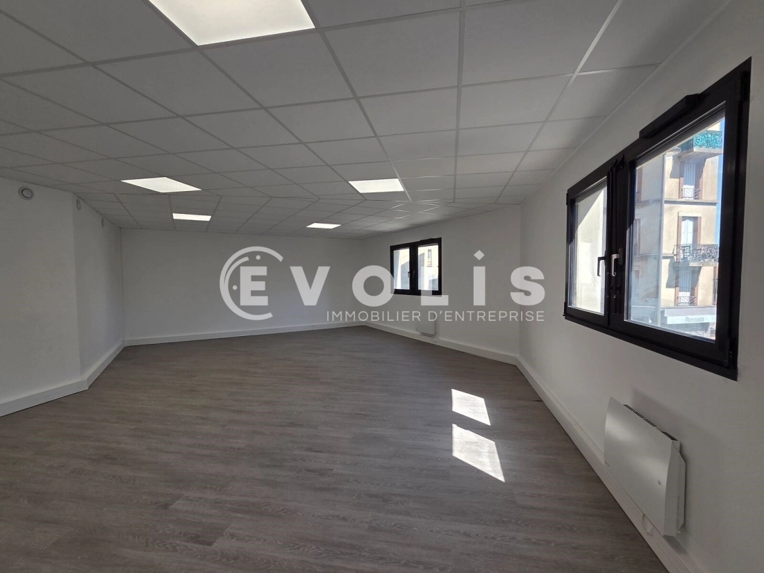 Photo 12 – location bureaux	IVRY SUR SEINE (94200)