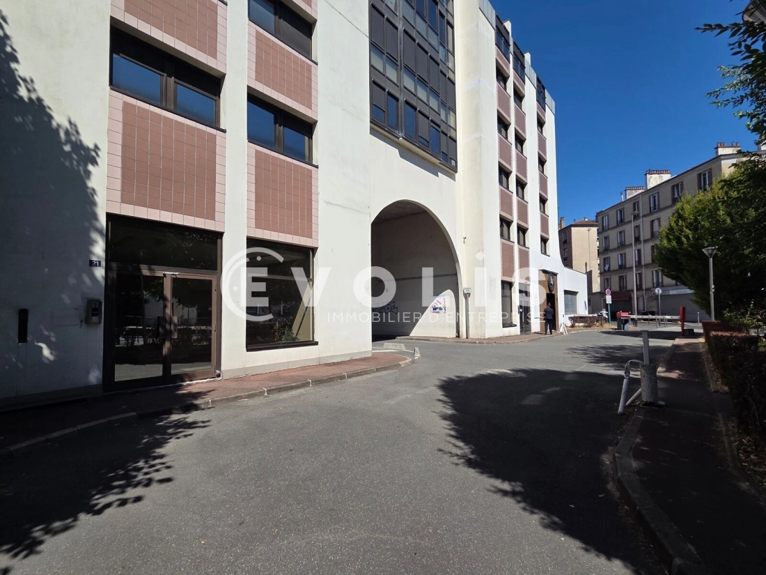 Photo 1 – location bureaux	IVRY SUR SEINE (94200)