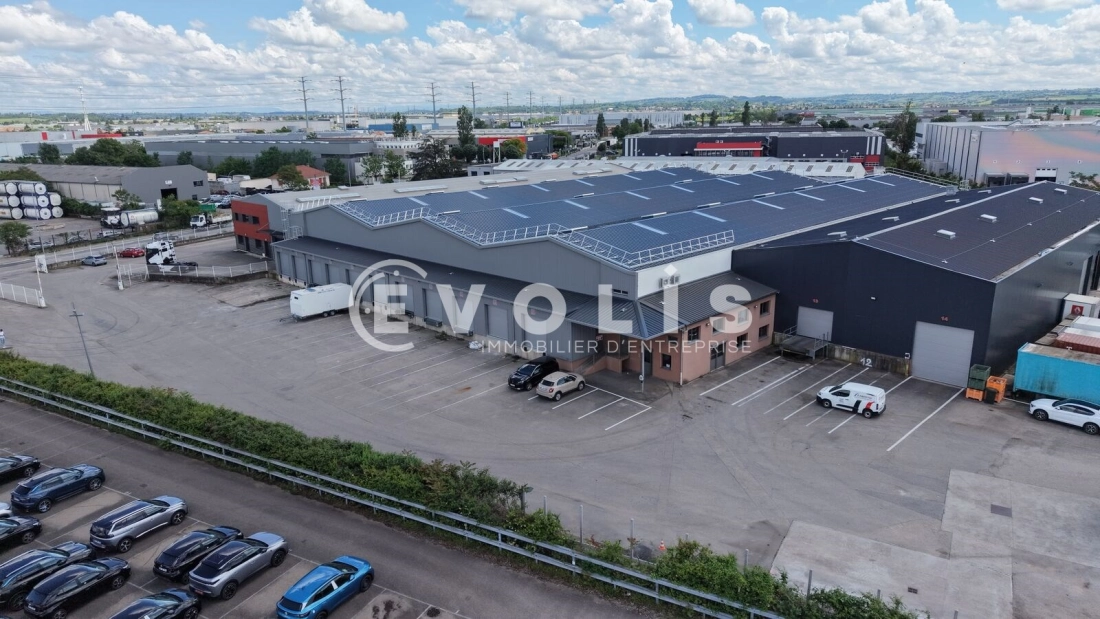 Photo 1 – location Entrepôts / activités	CORBAS (69960)