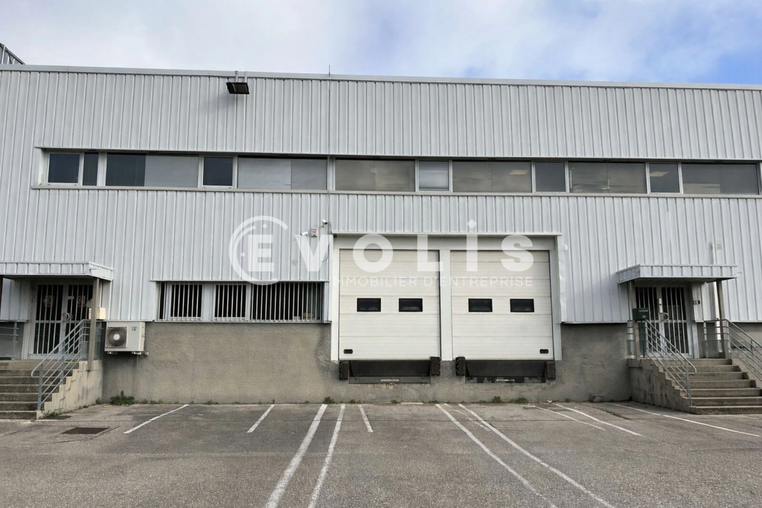 Photo 3 – vente Entrepôts / activités	SAINT QUENTIN FALLAVIER (38070)