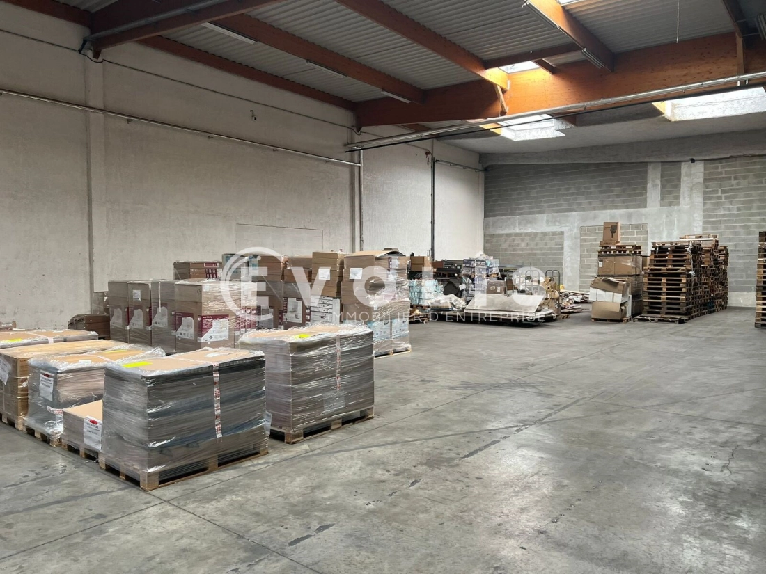 Photo 5 – vente Entrepôts / activités	SAINT QUENTIN FALLAVIER (38070)