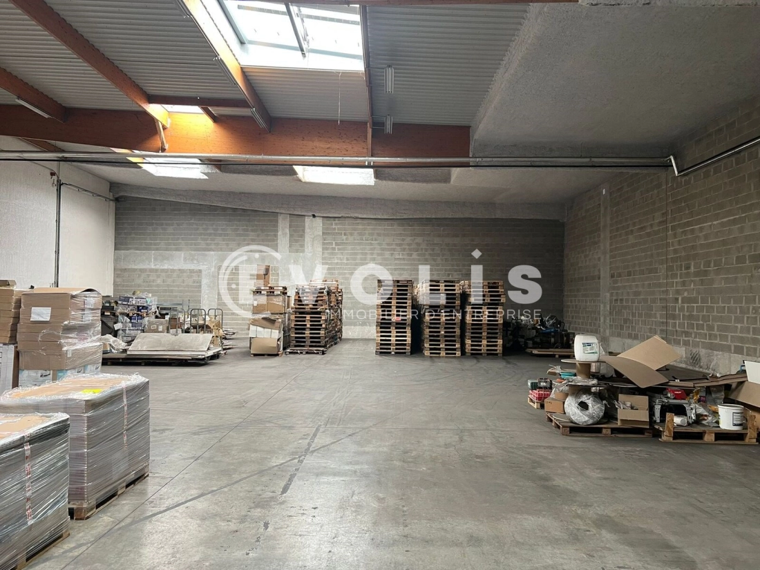 Photo 3 – vente Entrepôts / activités	SAINT QUENTIN FALLAVIER (38070)