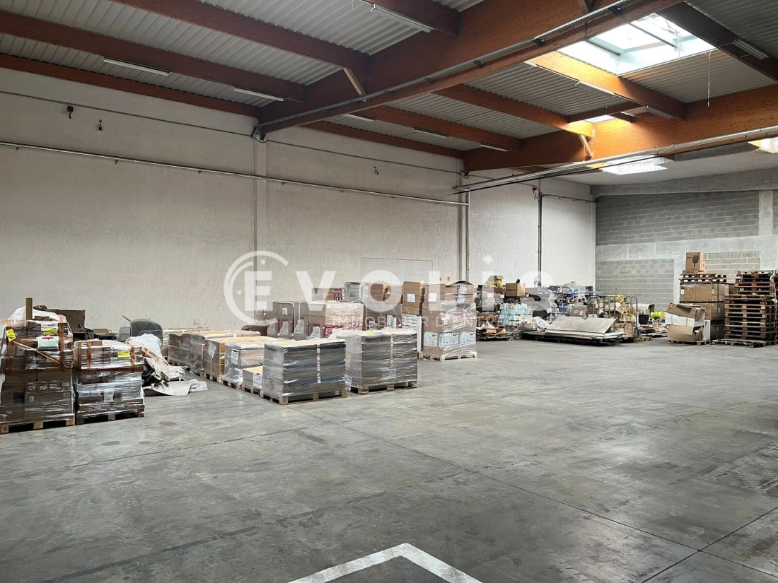 Photo 4 – vente Entrepôts / activités	SAINT QUENTIN FALLAVIER (38070)