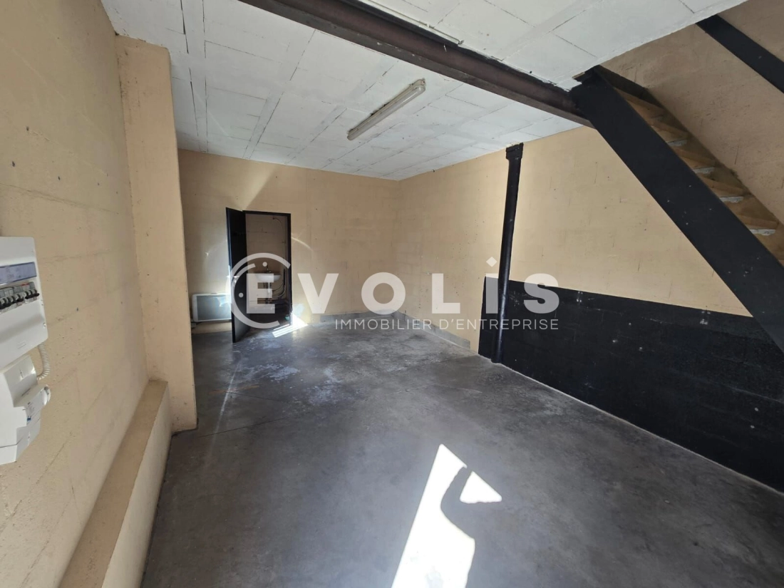 Photo 9 – location Entrepôts / activités	ITTEVILLE (91760)