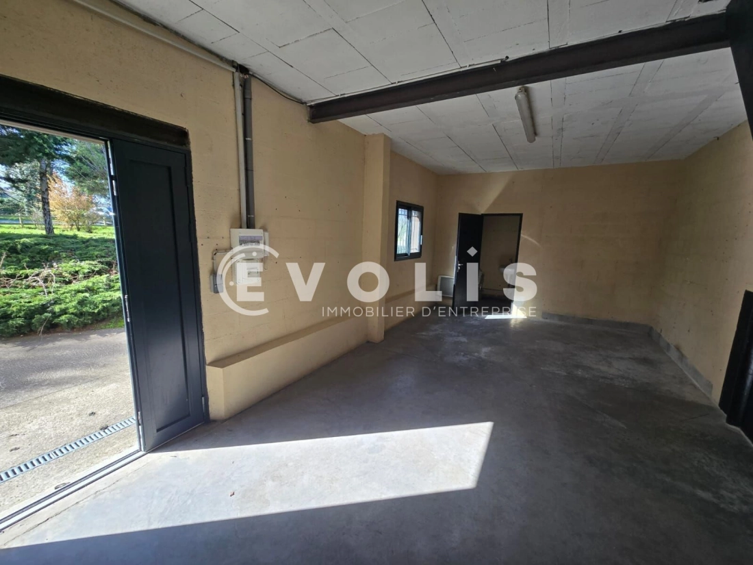 Photo 8 – location Entrepôts / activités	ITTEVILLE (91760)