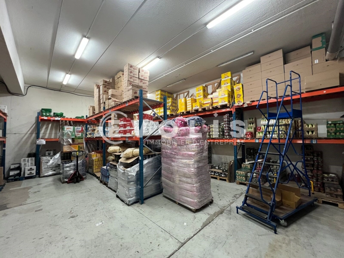 Photo 2 – vente Entrepôts / activités	NEUILLY SUR MARNE (93330)