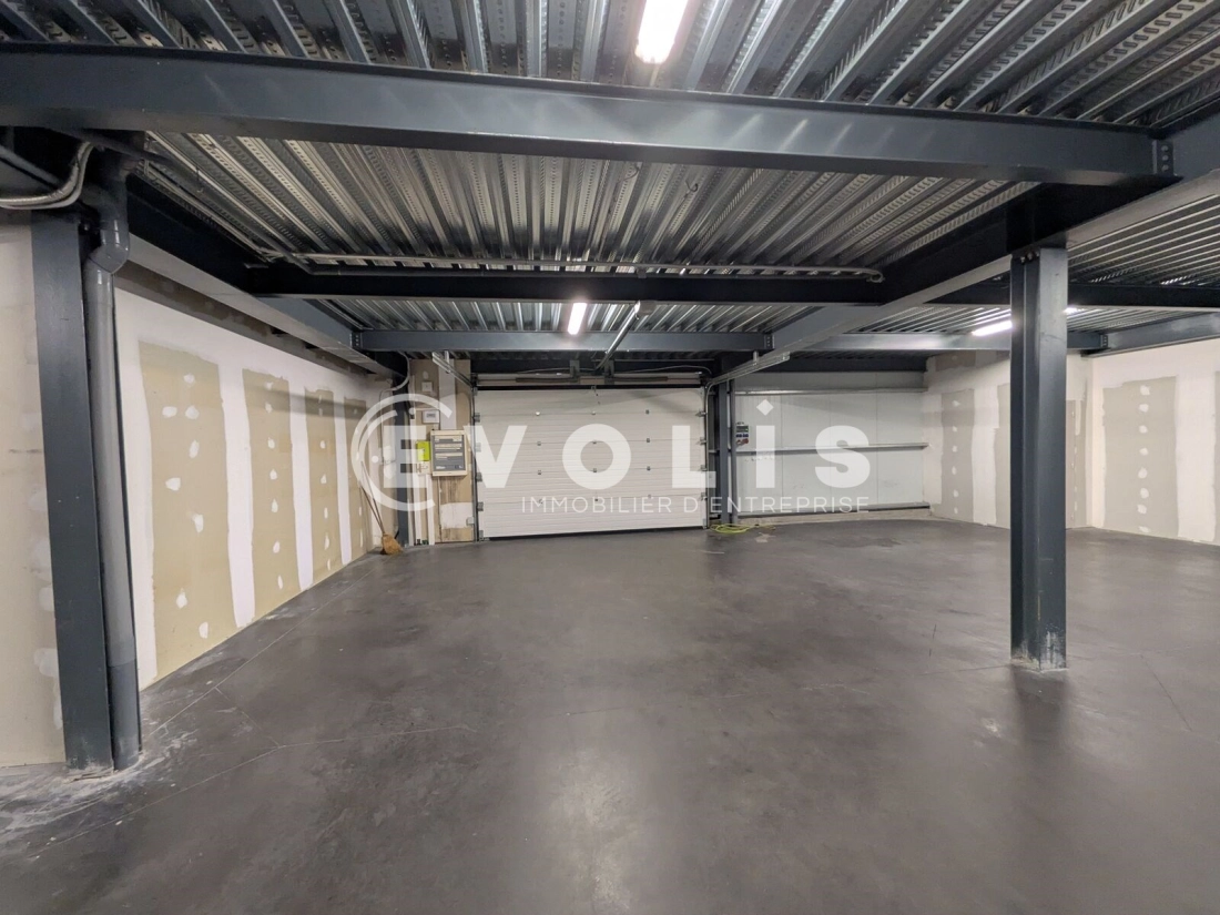 Photo 2 – location Entrepôts / activités	CANEJAN (33610)