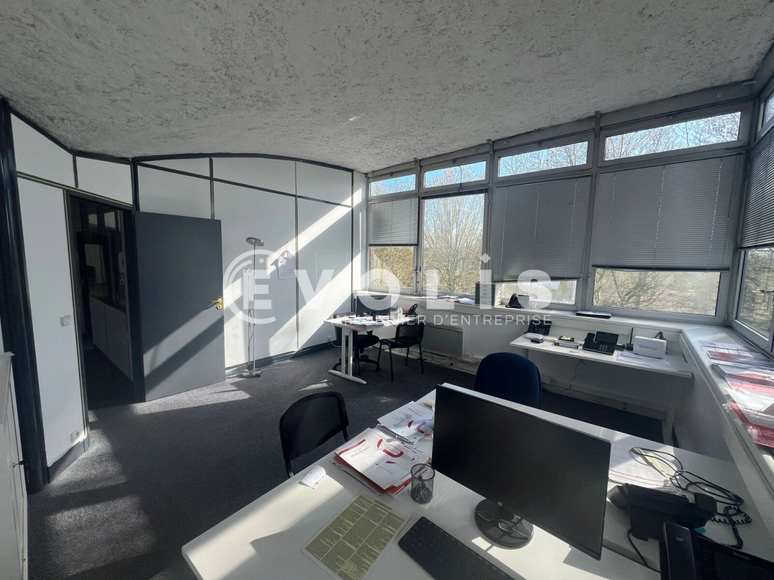 Photo 1 – location bureaux	SUCY EN BRIE (94370)
