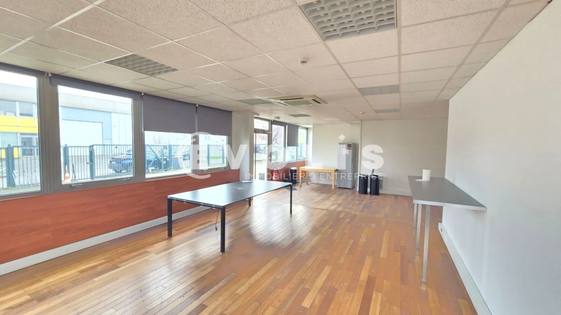 Photo 6 – location Entrepôts / activités	IVRY SUR SEINE (94200)