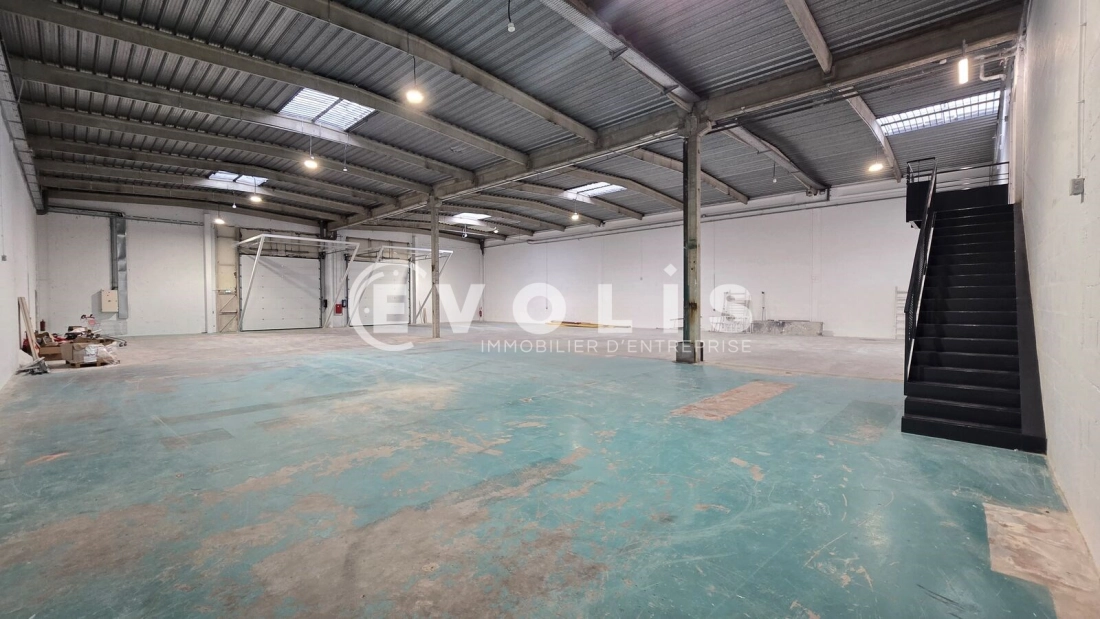 Photo 7 – location Entrepôts / activités	IVRY SUR SEINE (94200)