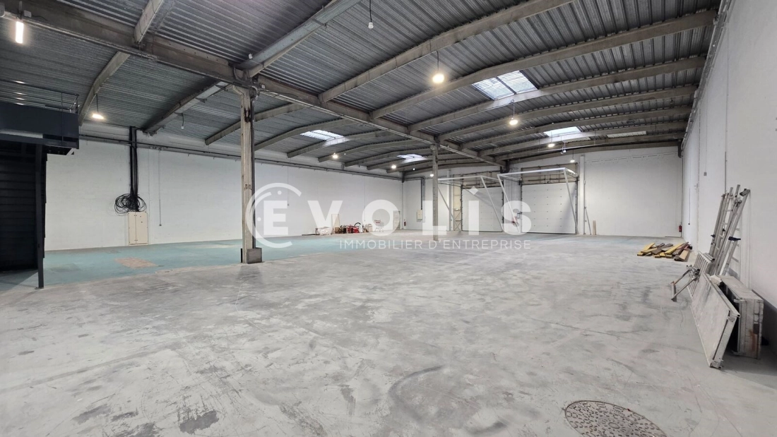 Photo 8 – location Entrepôts / activités	IVRY SUR SEINE (94200)