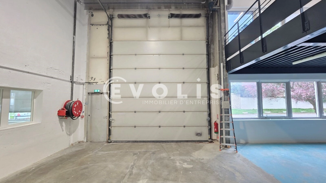 Photo 15 – location Entrepôts / activités	IVRY SUR SEINE (94200)