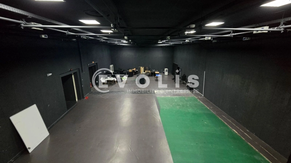 Photo 3 – location Entrepôts / activités	IVRY SUR SEINE (94200)