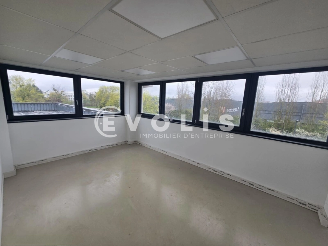 Photo 2 – location Entrepôts / activités	EVRY COURCOURONNES (91000)