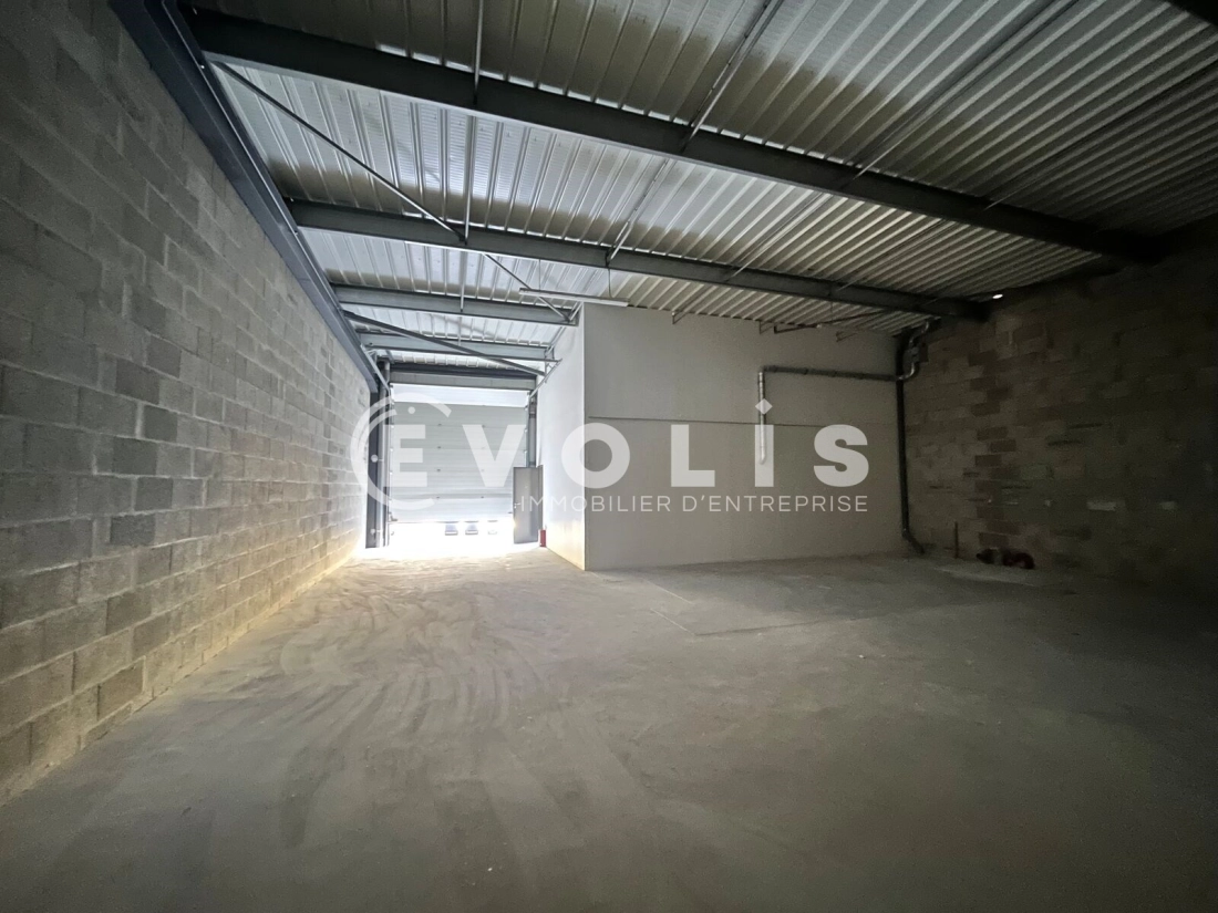 Photo 4 – location Entrepôts / activités	LATRESNE (33360)