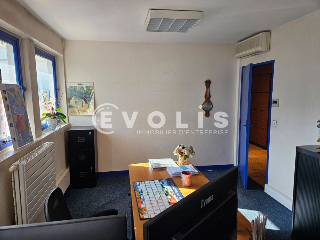 Photo 6 – vente Entrepôts / activités	PALAISEAU (91120)