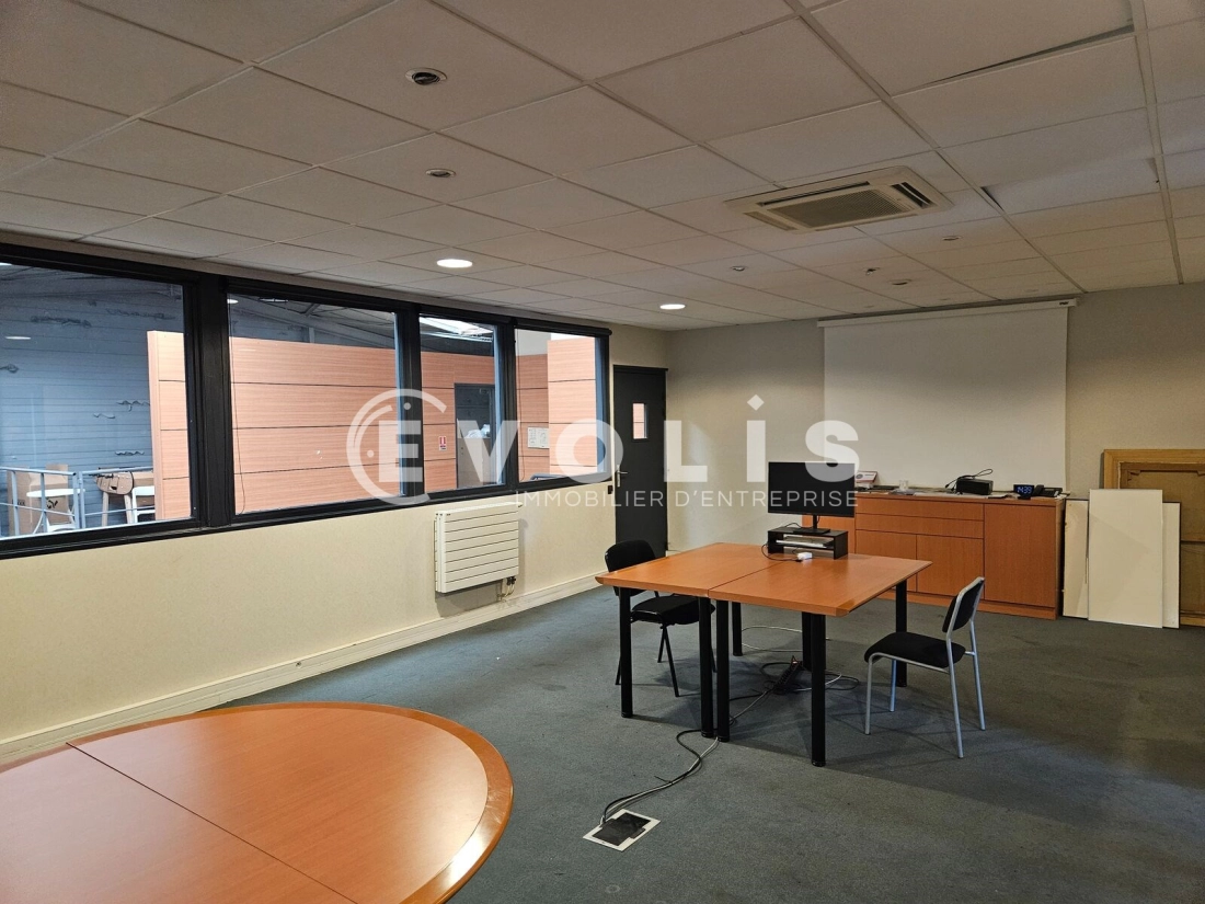 Photo 3 – vente Entrepôts / activités	PALAISEAU (91120)