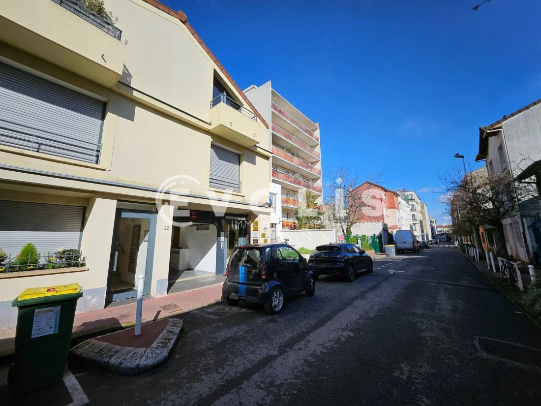 Photo 1 – location Entrepôts / activités	MONTROUGE (92120)