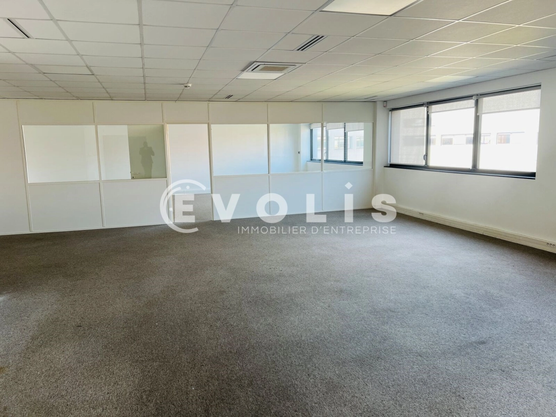 Photo 7 – location Entrepôts / activités	ROMAINVILLE (93230)