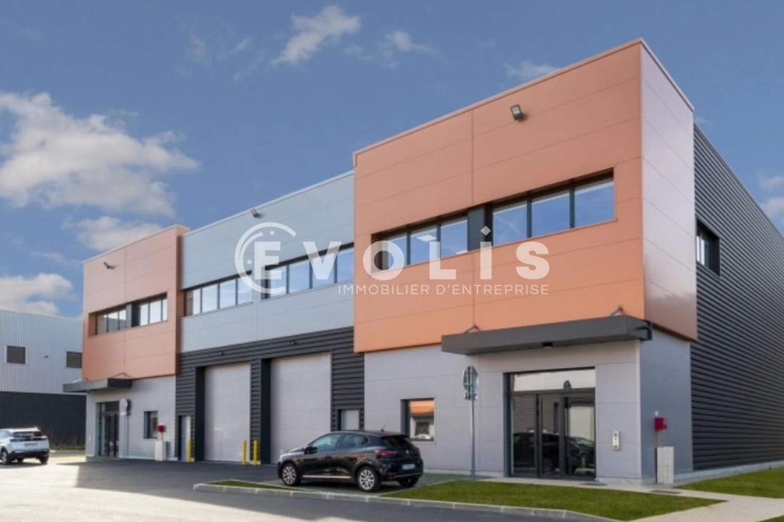 Photo 1 – location Entrepôts / activités	ROMAINVILLE (93230)