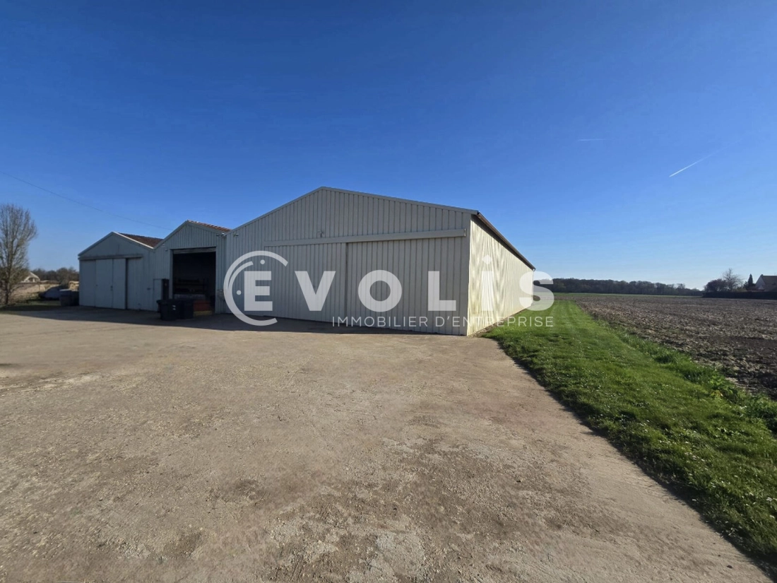 Photo 1 – location Entrepôts / activités	LIMOURS (91470)