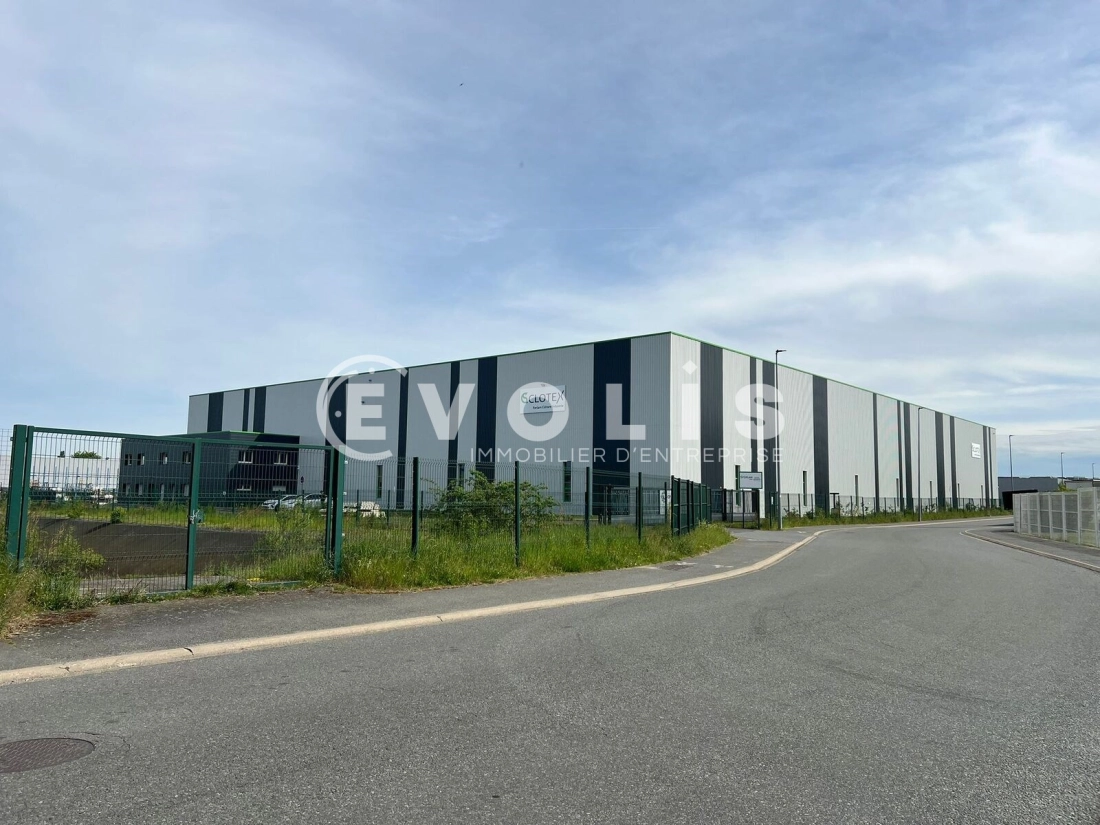 Photo 6 – vente Entrepôts / activités	BELLEVILLE-EN-BEAUJOLAIS (69220)