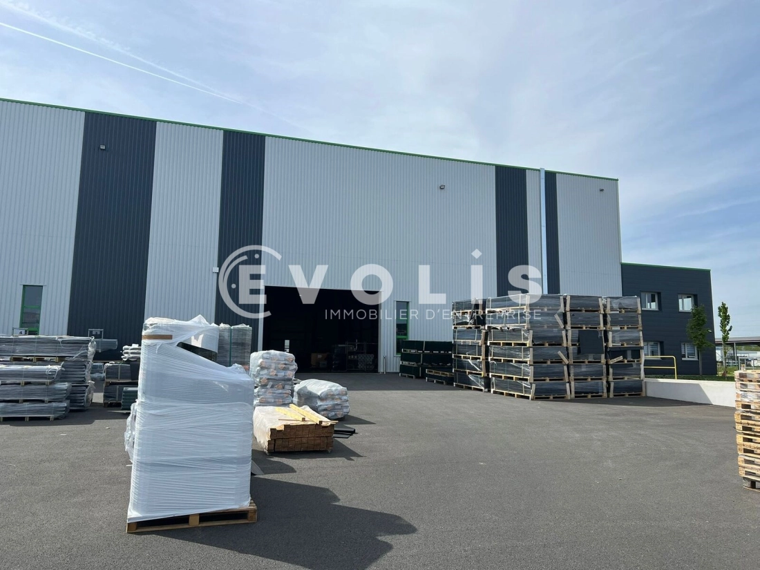 Photo 9 – vente Entrepôts / activités	BELLEVILLE-EN-BEAUJOLAIS (69220)