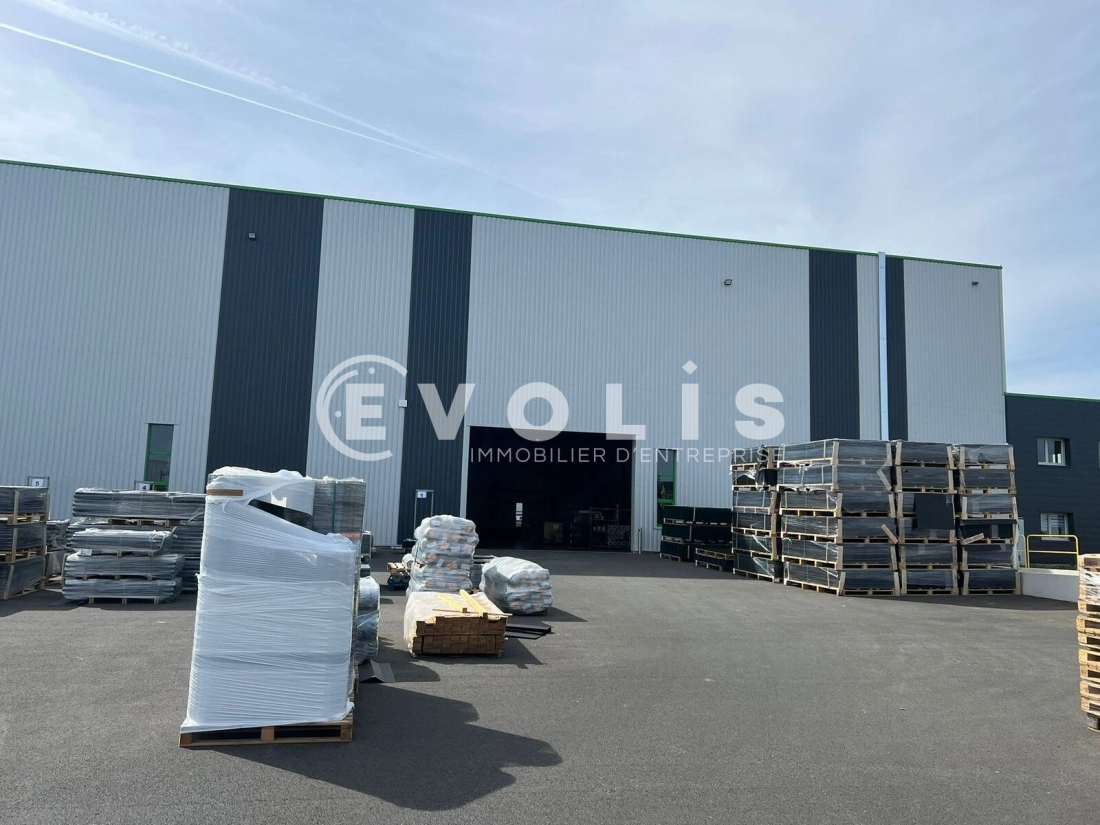 Photo 10 – vente Entrepôts / activités	BELLEVILLE-EN-BEAUJOLAIS (69220)