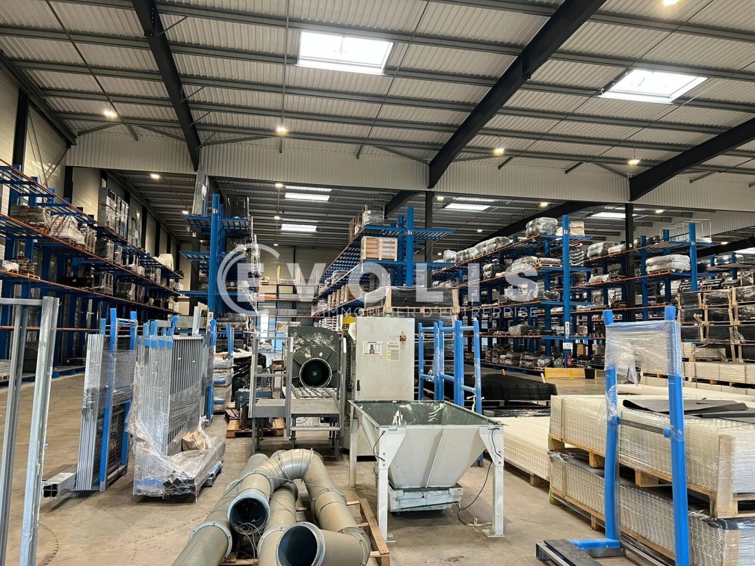 Photo 14 – vente Entrepôts / activités	BELLEVILLE-EN-BEAUJOLAIS (69220)
