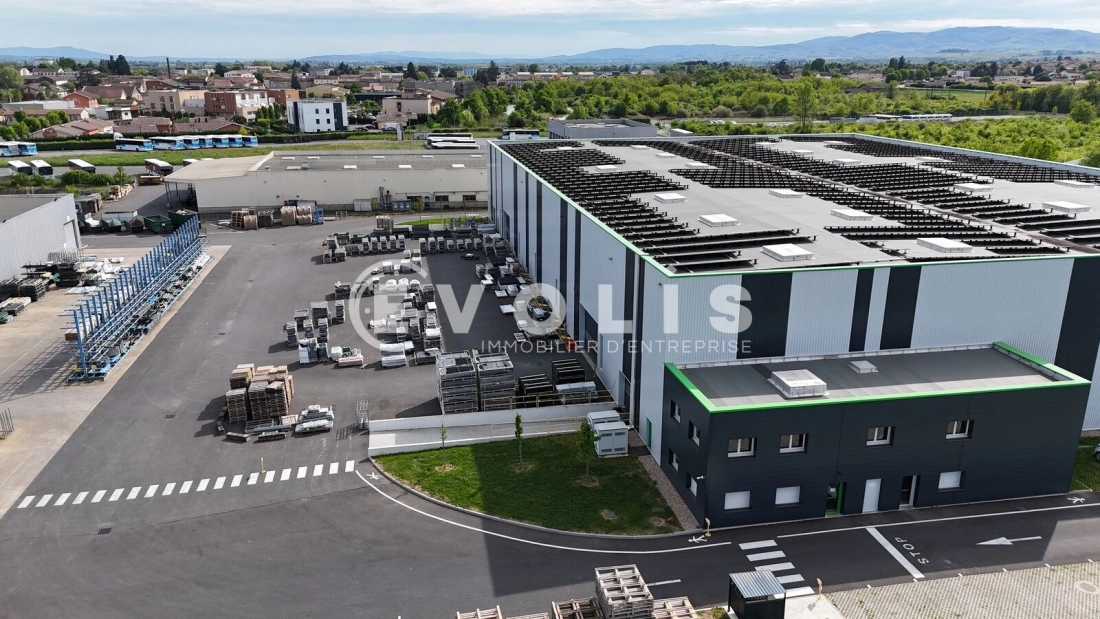 Photo 2 – vente Entrepôts / activités	BELLEVILLE-EN-BEAUJOLAIS (69220)