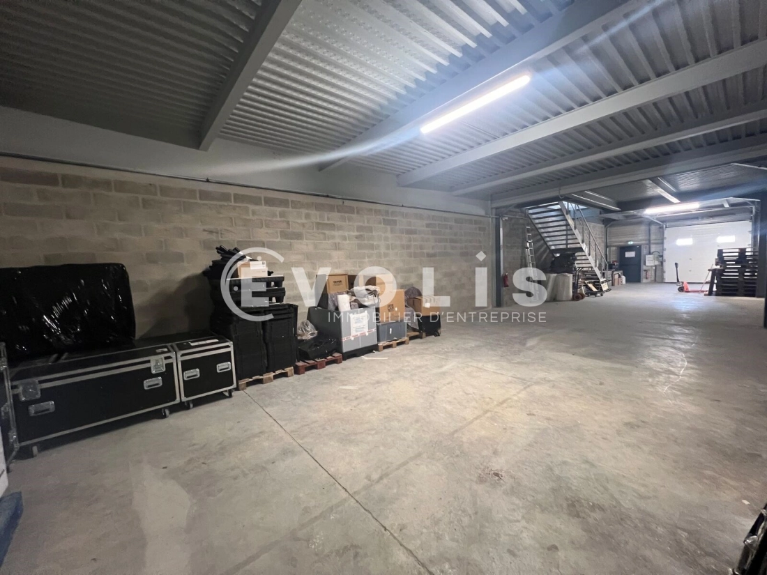 Photo 5 – location Entrepôts / activités	NEUILLY PLAISANCE (93360)