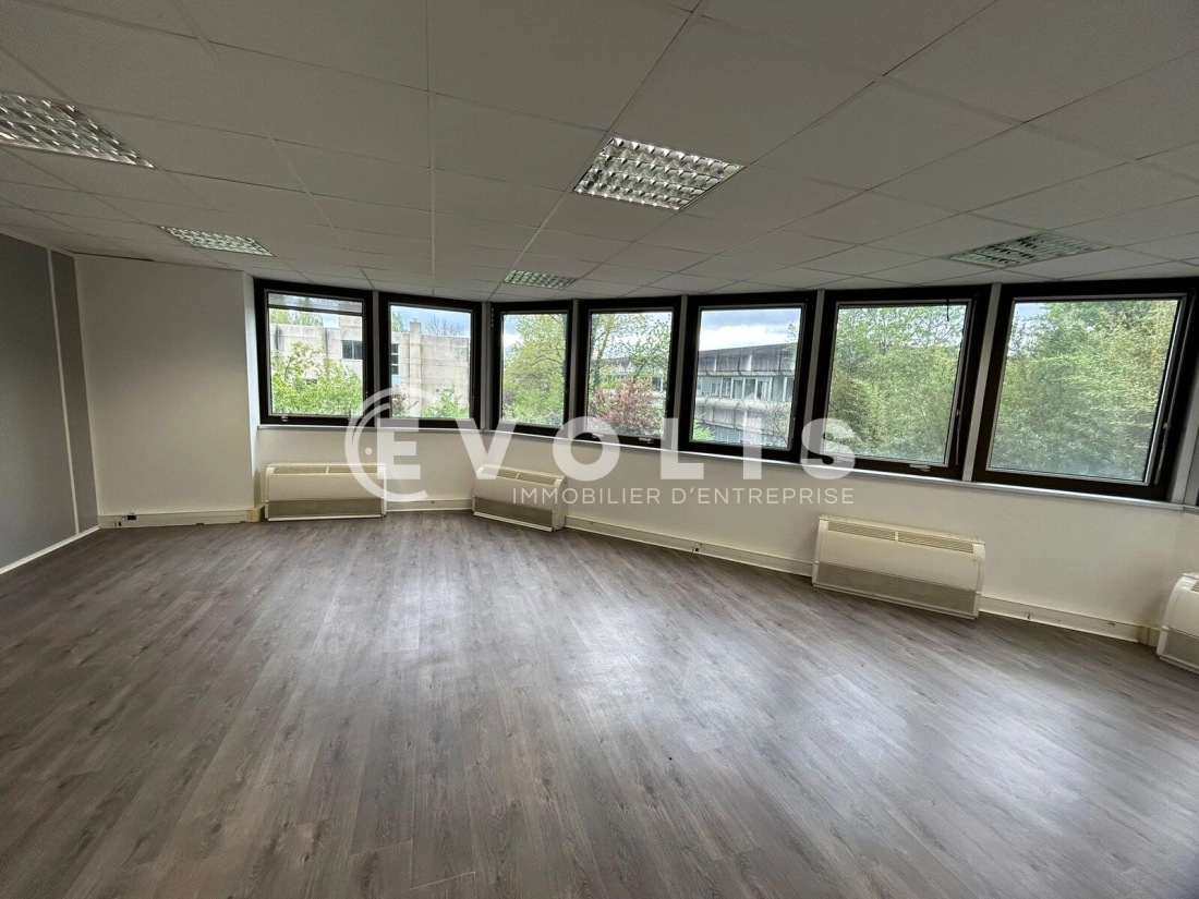 Photo 2 – vente bureaux	BRUGES (33520)