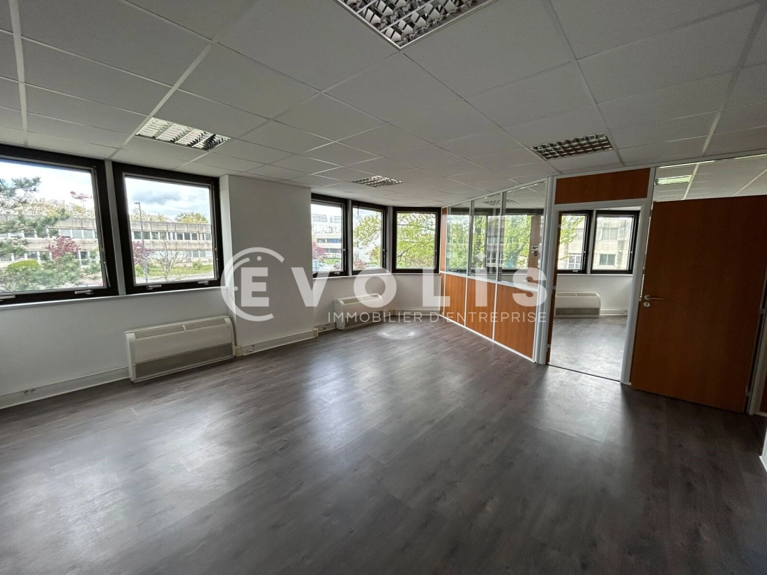 Photo 3 – vente bureaux	BRUGES (33520)