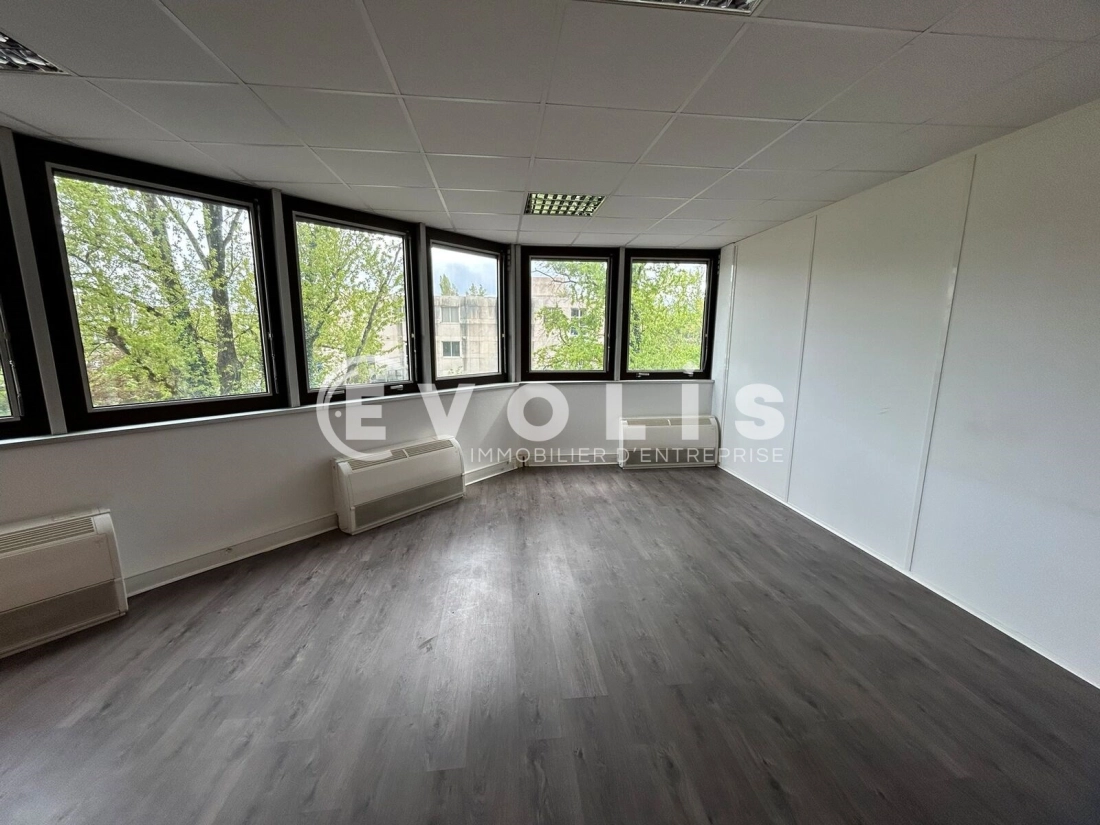 Photo 4 – vente bureaux	BRUGES (33520)