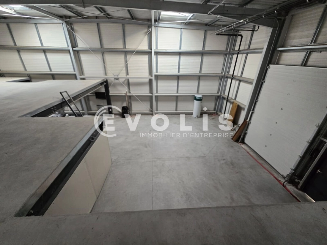 Photo 2 – location Entrepôts / activités	BREUILLET (91650)