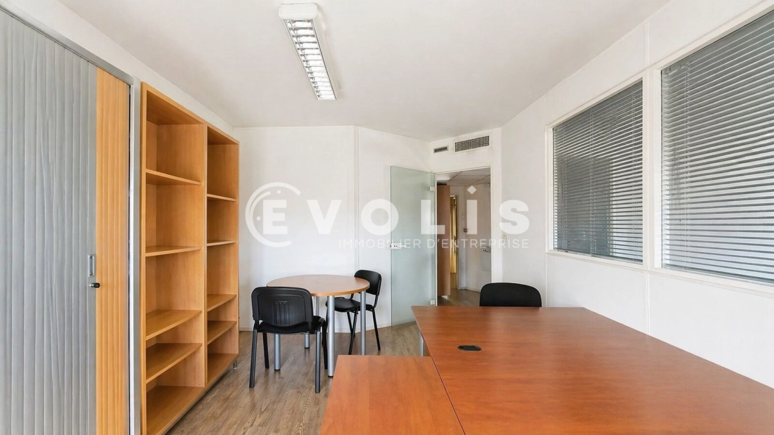 Photo 14 – location bureaux	LE KREMLIN BICETRE (94270)