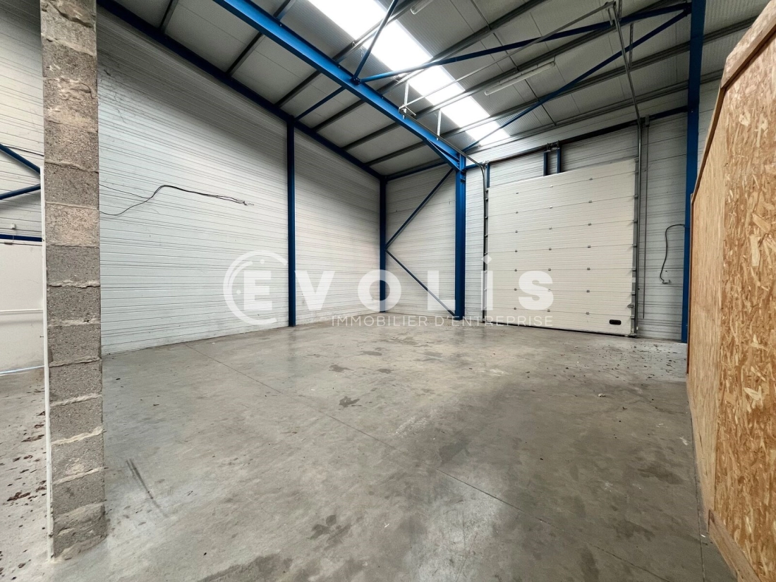 Photo 3 – location Entrepôts / activités	EYSINES (33320)