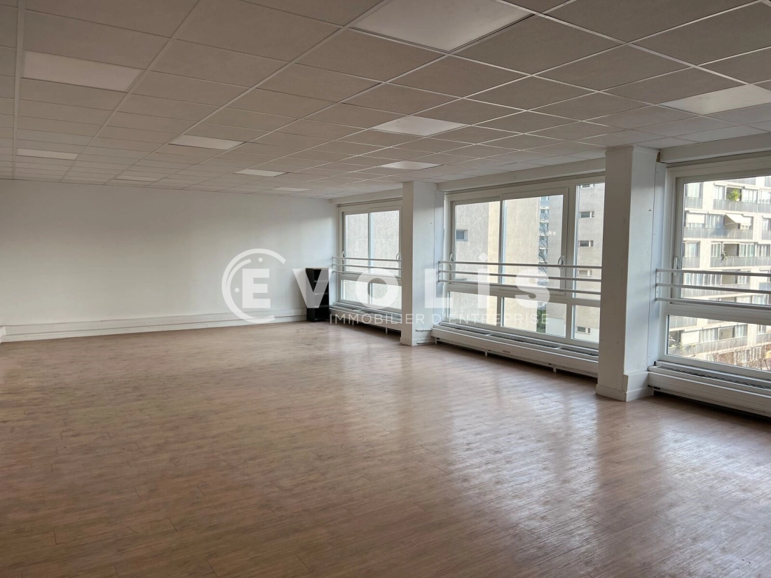 Photo 1 – location bureaux	PARIS (75013)